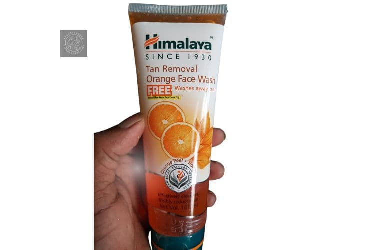 Himalaya Tan Removal Face Wash for Indian skin