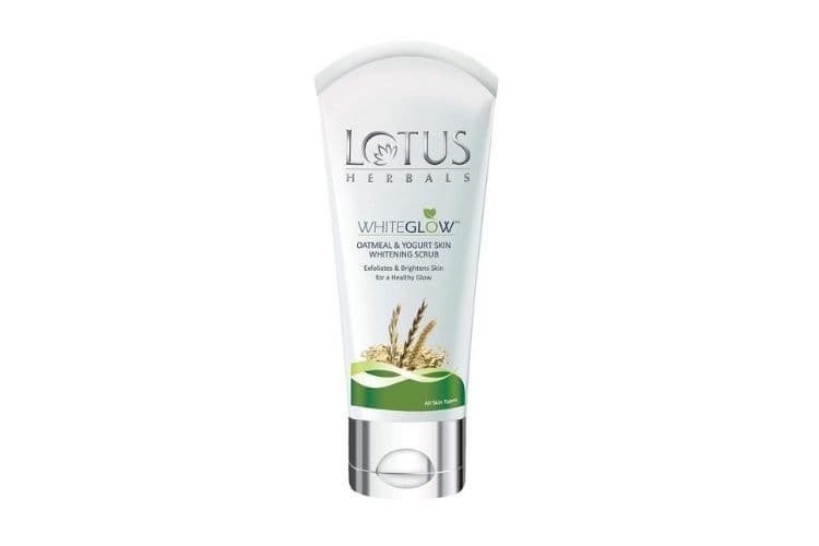 Lotus scrub for sensitive skin