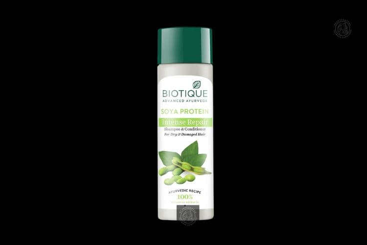 Biotique Bio Soya Protein Color Protect Shampoo helps in protecting hair color